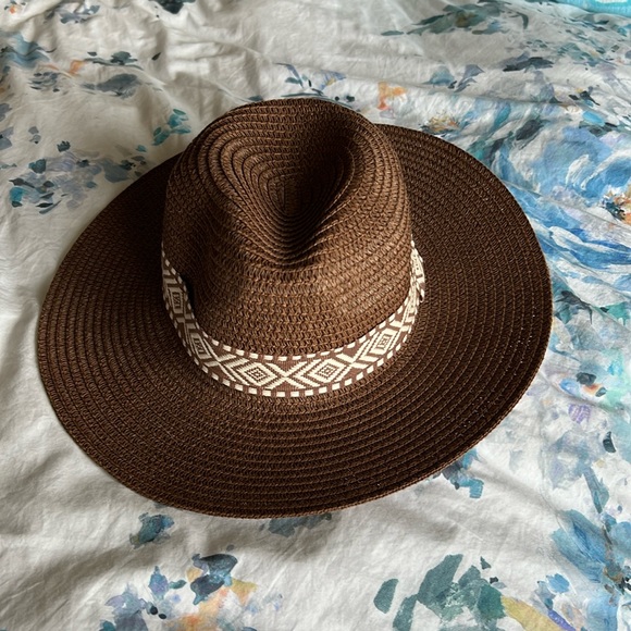 Do everything in love Accessories - Paper Western Hat